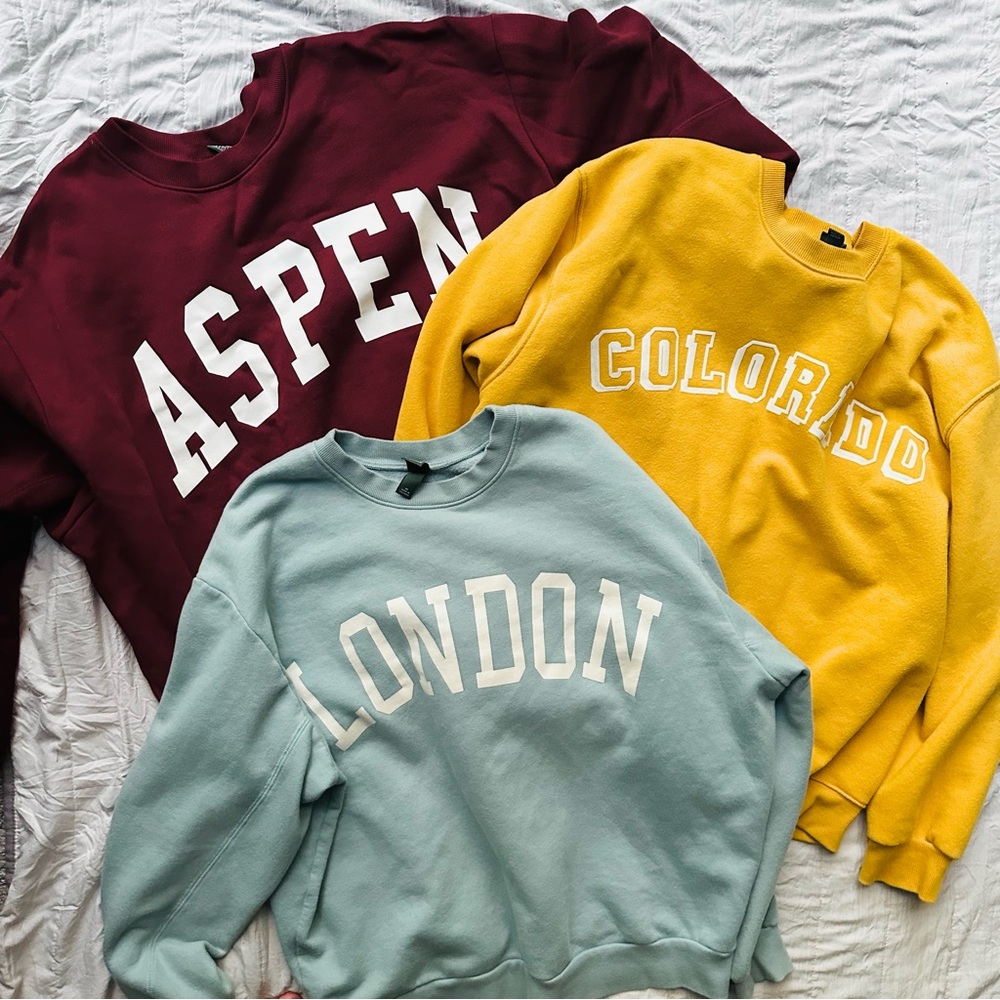 Random Sweater - Picture 2 of 4